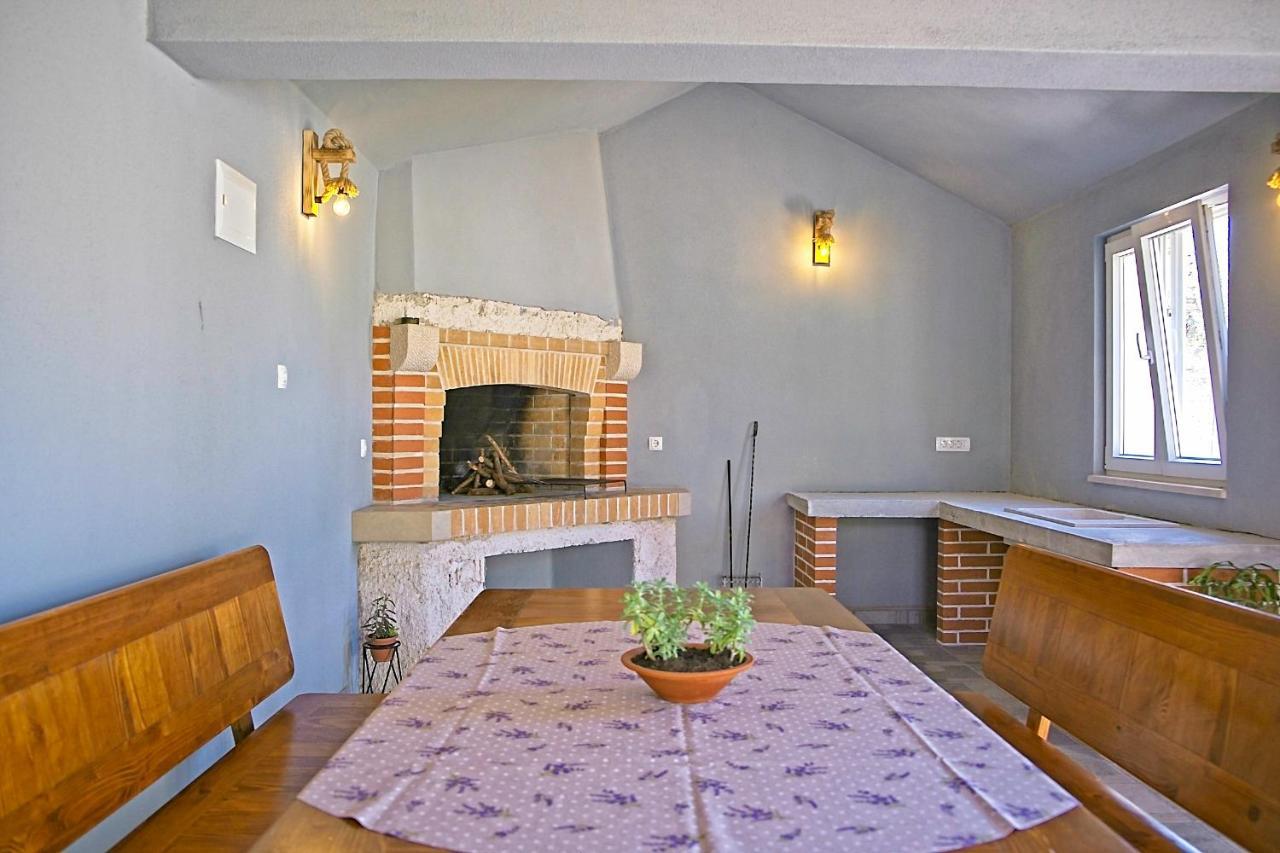 Apartman Nikica Postira Zewnętrze zdjęcie