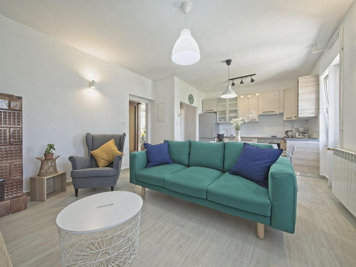 Apartman Nikica Postira Zewnętrze zdjęcie