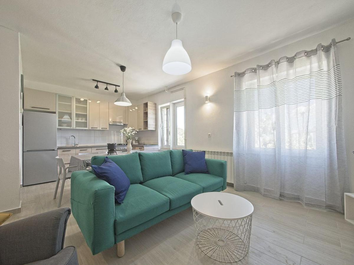Apartman Nikica Postira Zewnętrze zdjęcie